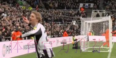 沃尔特马德双响！英超生涯首次，拒绝体毛越位，球迷从嘘声到欢呼